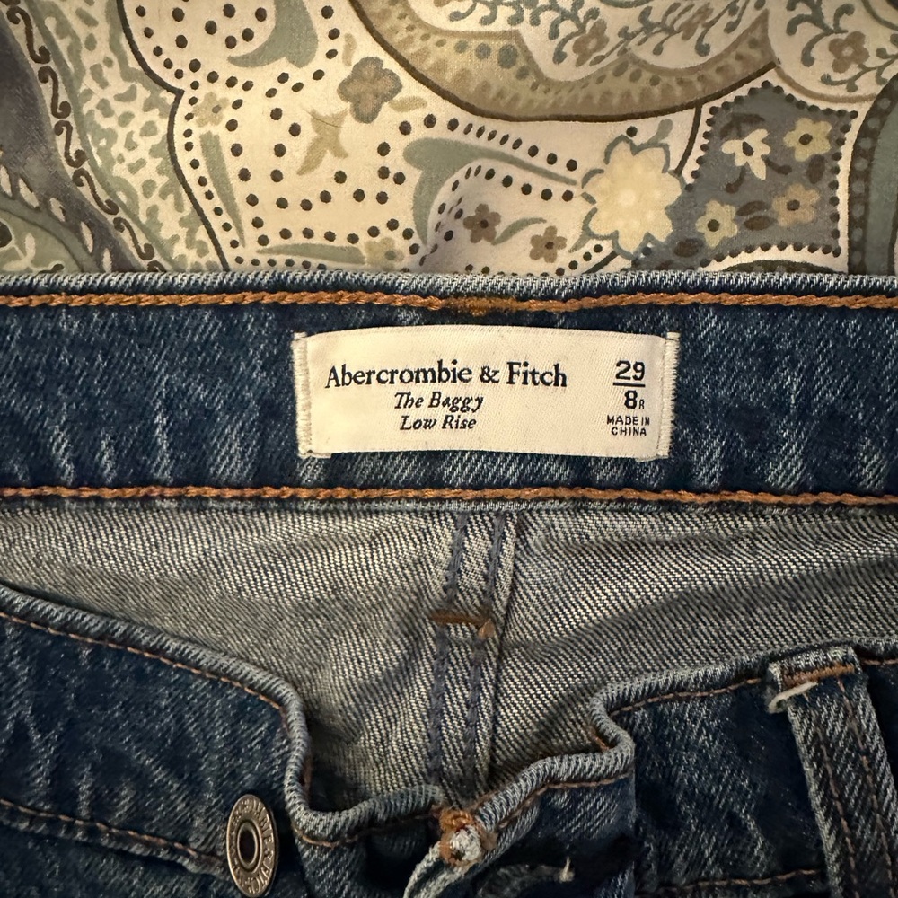 Abercrombie & Fitch Baggy Low Rise Jean